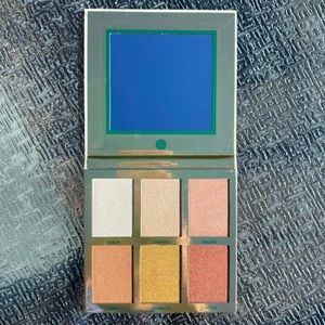 BH COSMETICS "Illuminating in Ireland" Palette